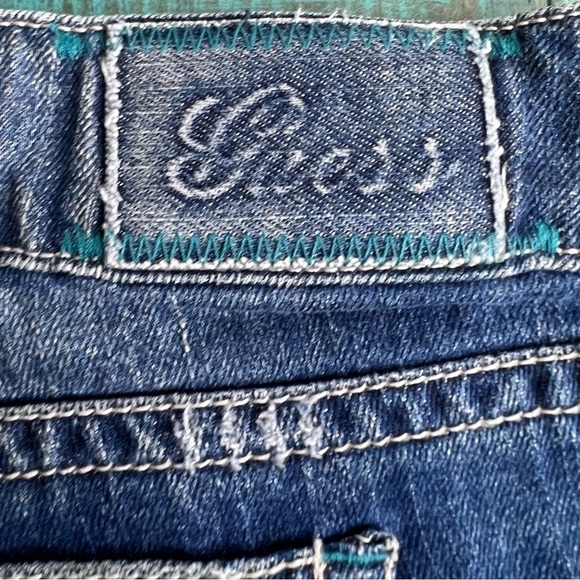 Y2K Guess Denim Shorts Size 29 - Picture 9 of 10
